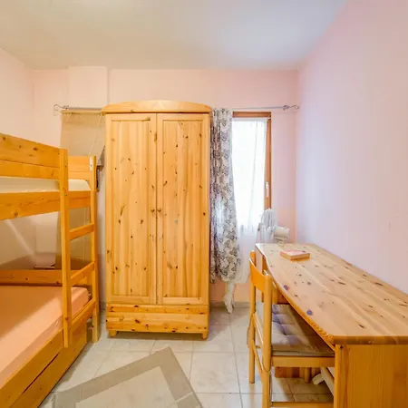 Mahlow Garden Retreat, Cleaning Included